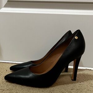 Calvin Klein Brady Pumps